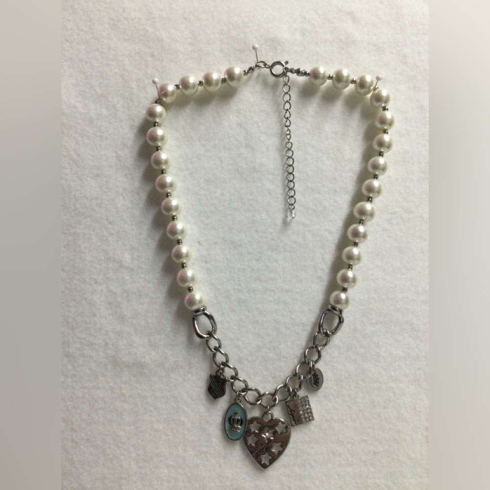 Juicy  Couture Pearl Fashion Necklace